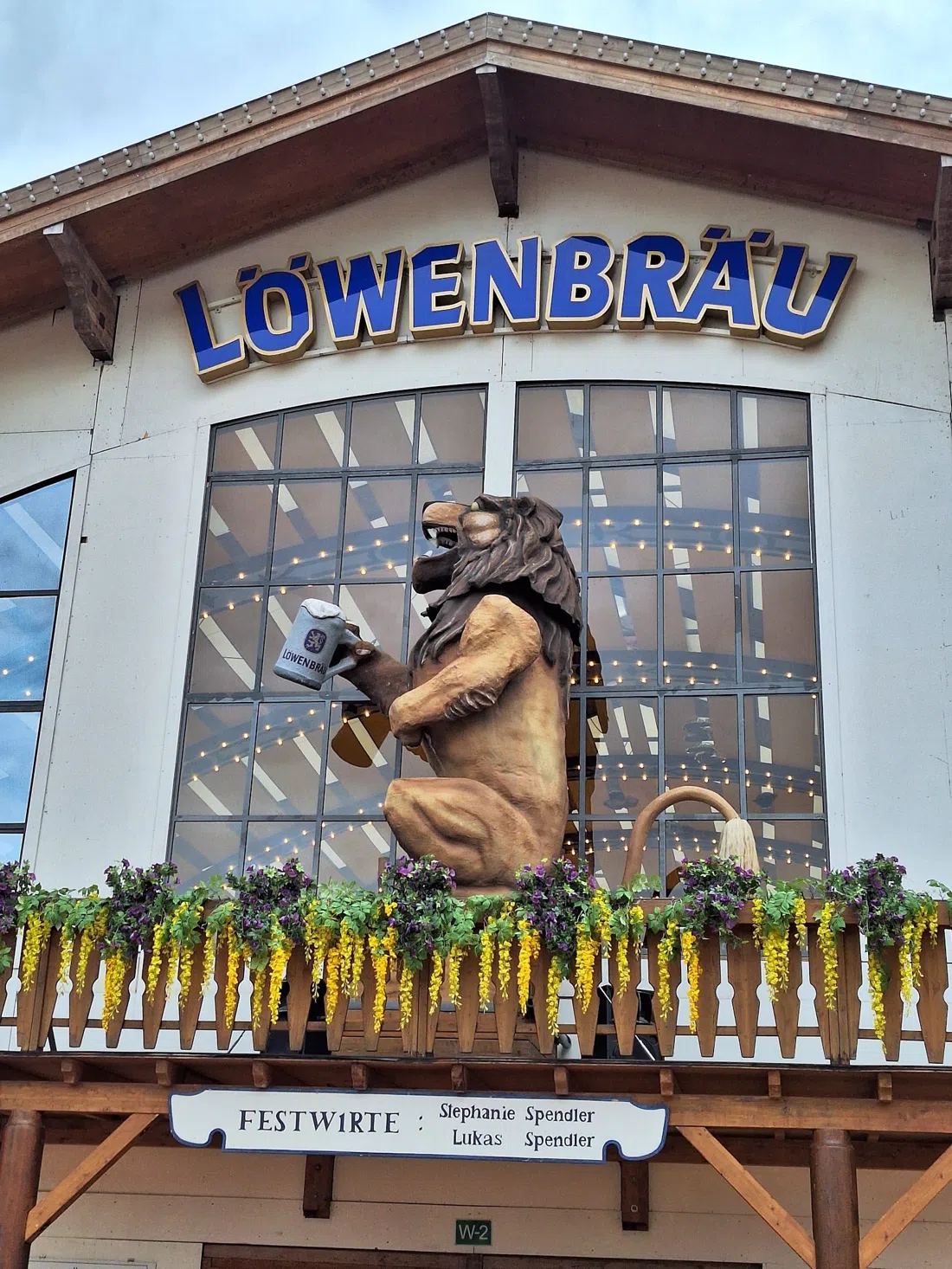 慕尼黑,Löwenbräu-Festzelt帐篷