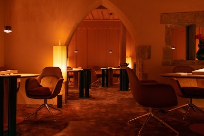 Tohru in der Schreiberei, Munich