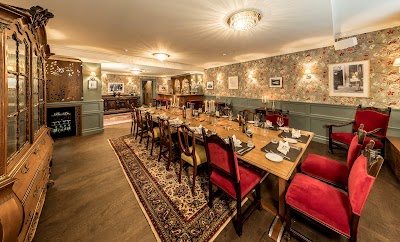 Little London Bar & Grill