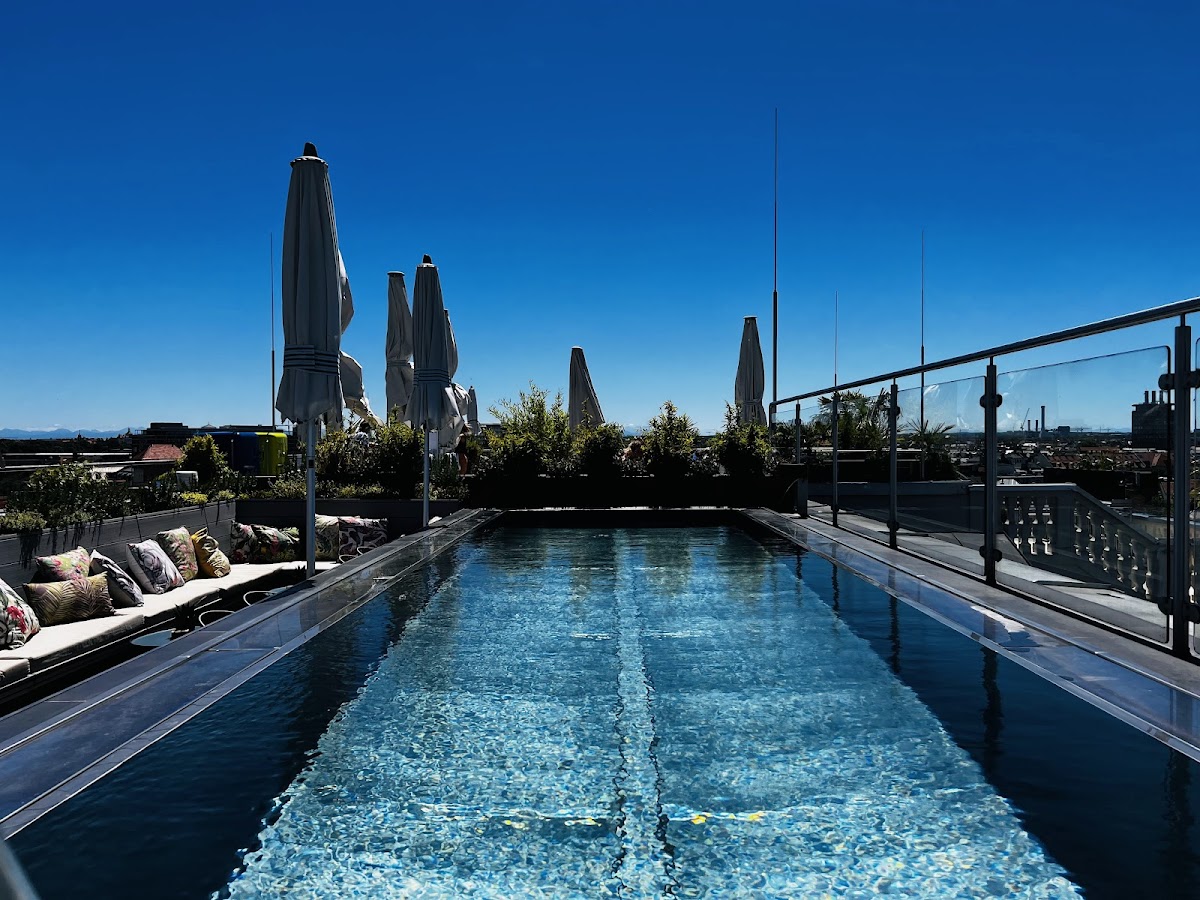 Mandarin Oriental — photo 2