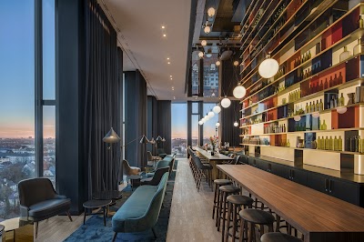 The Flushing Meadows Rooftop Bar