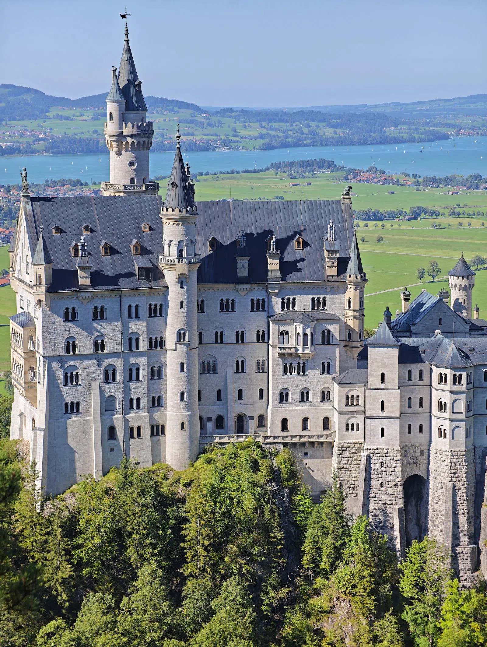 Beating the Coaches to Neuschwanstein Castle from Munich