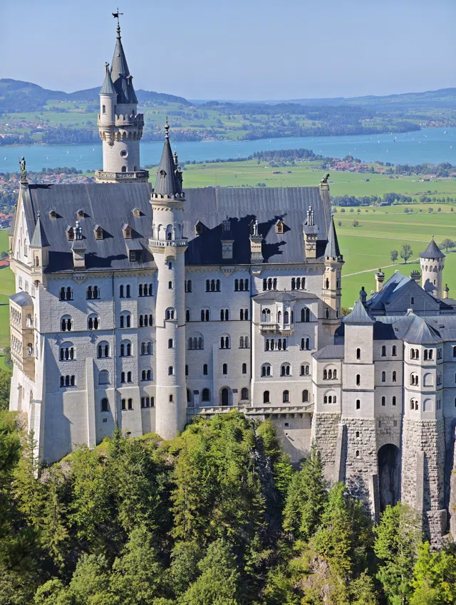 Beating the Coaches to Neuschwanstein Castle from Munich